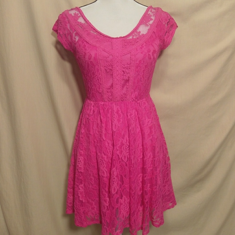 🛍5 for $25🛍lace dress The clothing company small